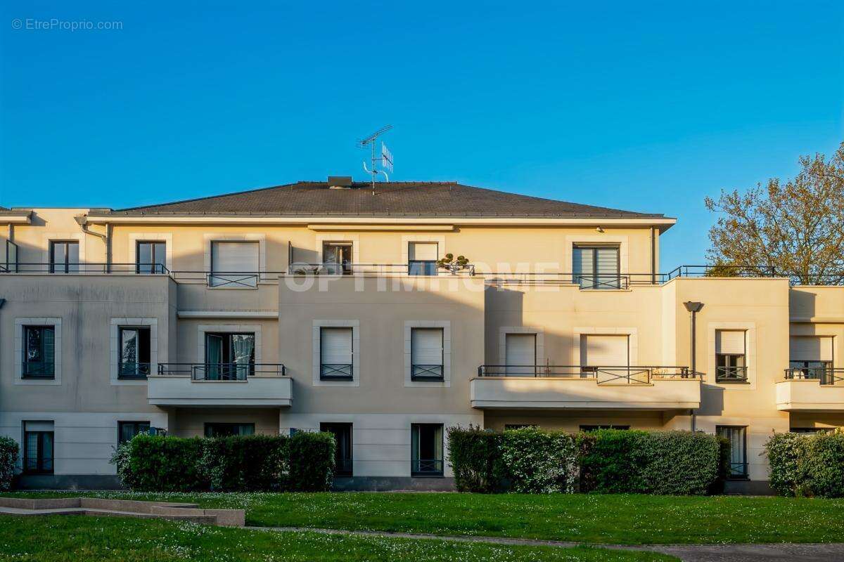 Appartement 3 pièces - LUMINOSITÉ - CALME - stationnement sécurisé en sous sol - photo 13