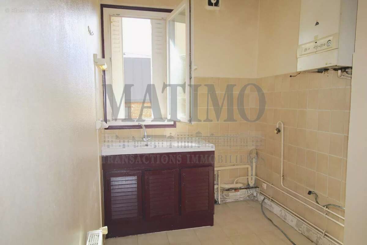 Appartement à LA GARENNE-COLOMBES
