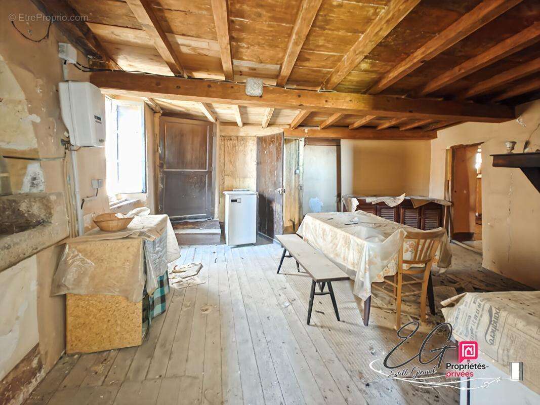 Maison Caunes Minervois à rénover :  2 chambres, atelier à rénover - photo 2