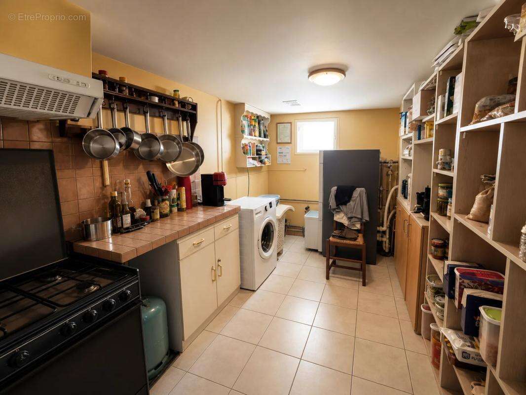 Maison de 4 pièces de 130 m² à Sainte-Eulalie - photo 5