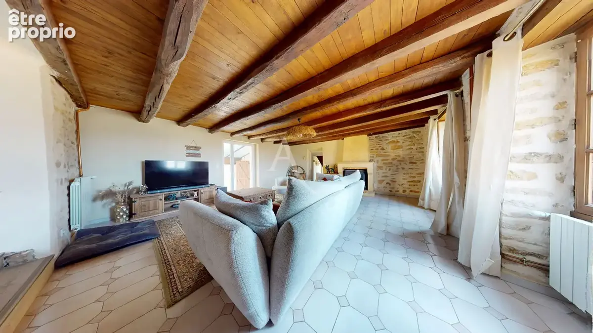 Valence en poitou - longere renovee - 3 chambres - grand garage - jardin - photo 3