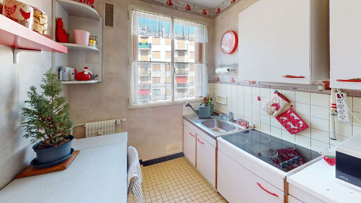 Appartement à MAISONS-ALFORT