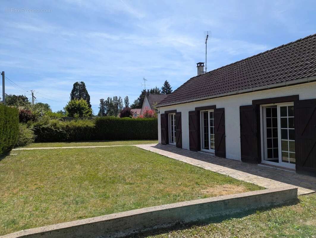 Maison à COURTENAY