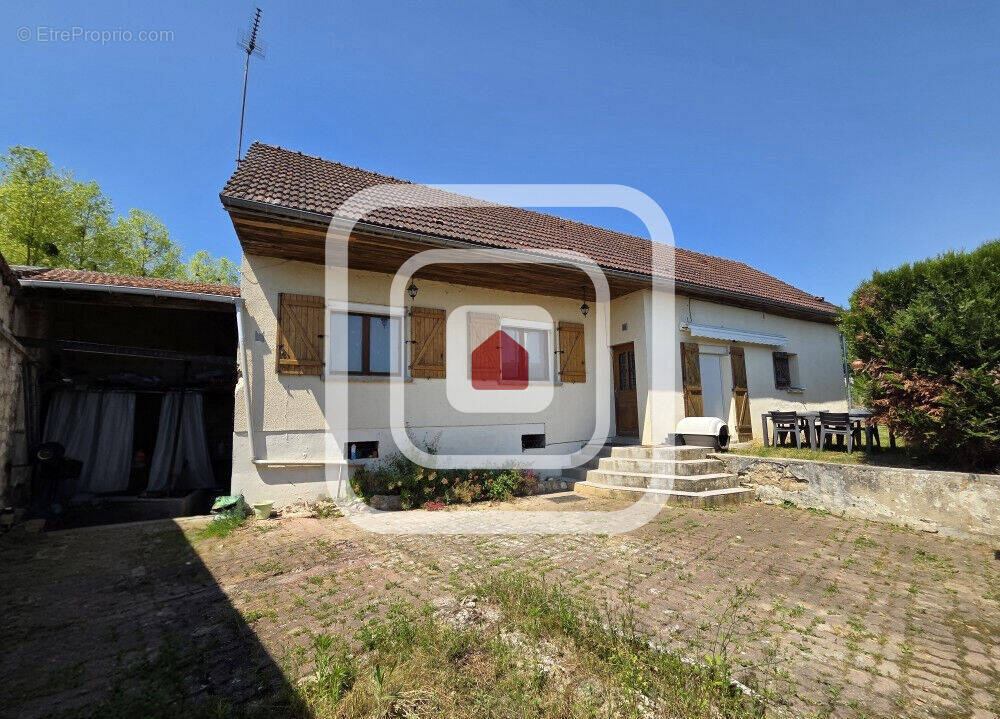 Maison ancienne indépendante - photo 1