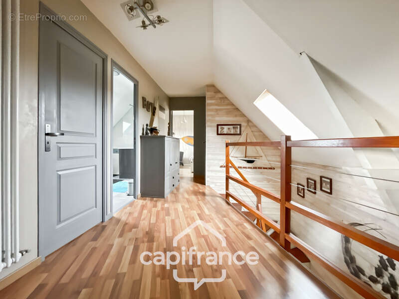 Maison à SAINT-POUANGE