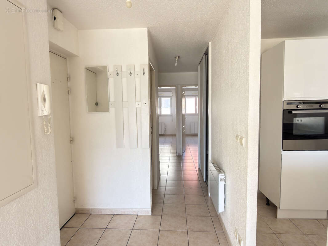 Exclusivité   Appartement P3 avec balcon, garage et cave   Quartier Capouchines, Nîmes - photo 8