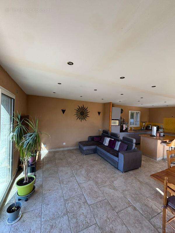 Maison à SAINT-SAUVEUR-GOUVERNET