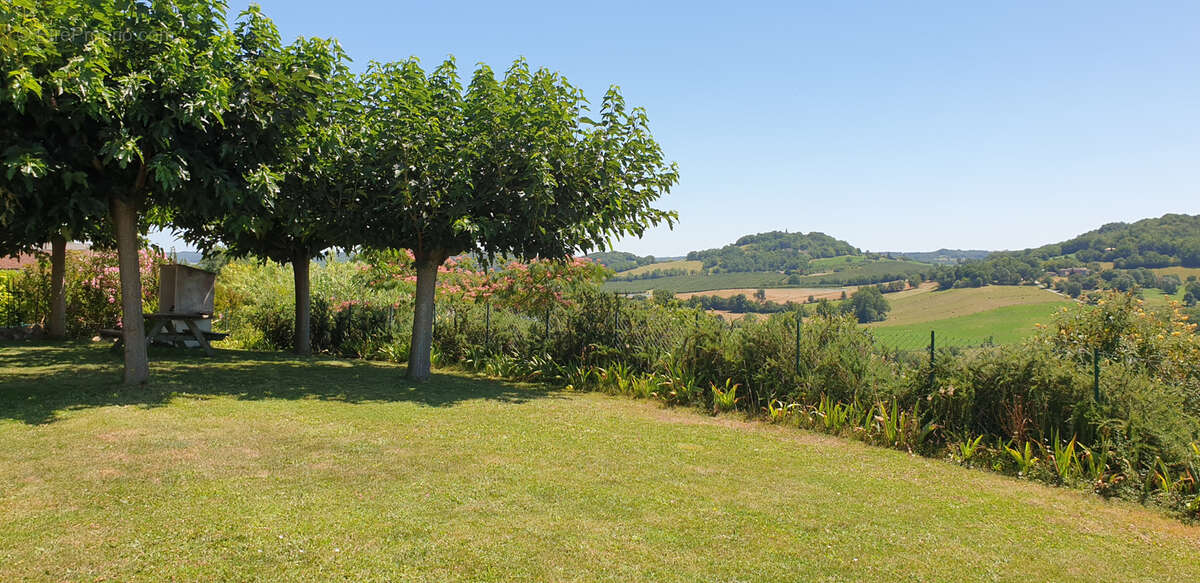 Maison à SAINTE-JULIETTE