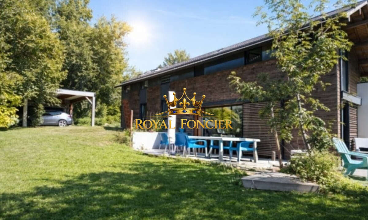 Maison 183 m² à Chatellerault  - photo 2