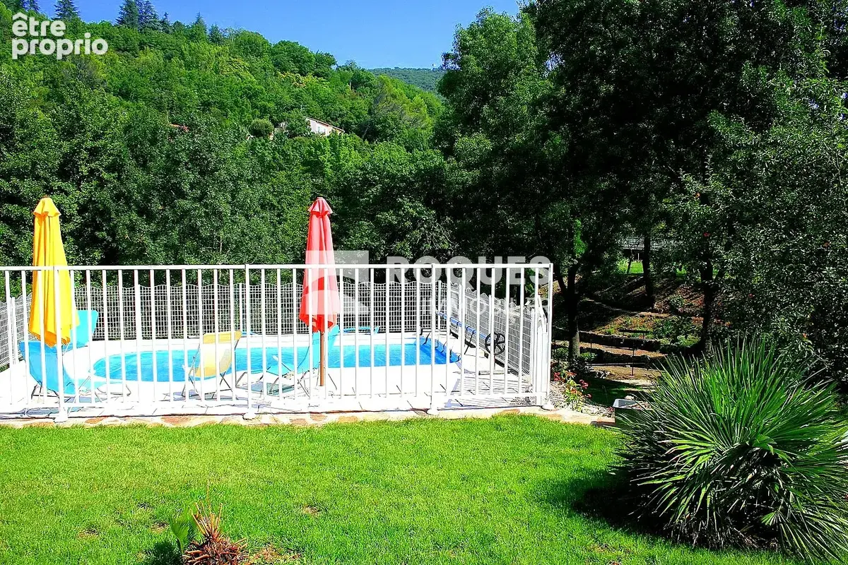 A Vendre, maison composée de trois appartements avec terrain, Lamalou les bains - photo 12