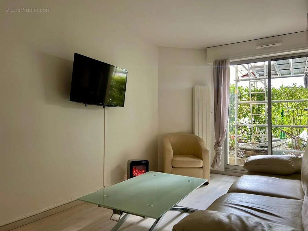 Appartement à PARIS-15E