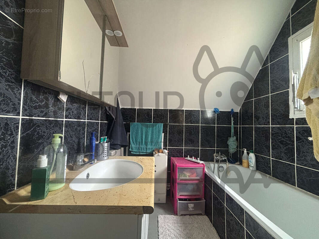 Maison à FAREMOUTIERS