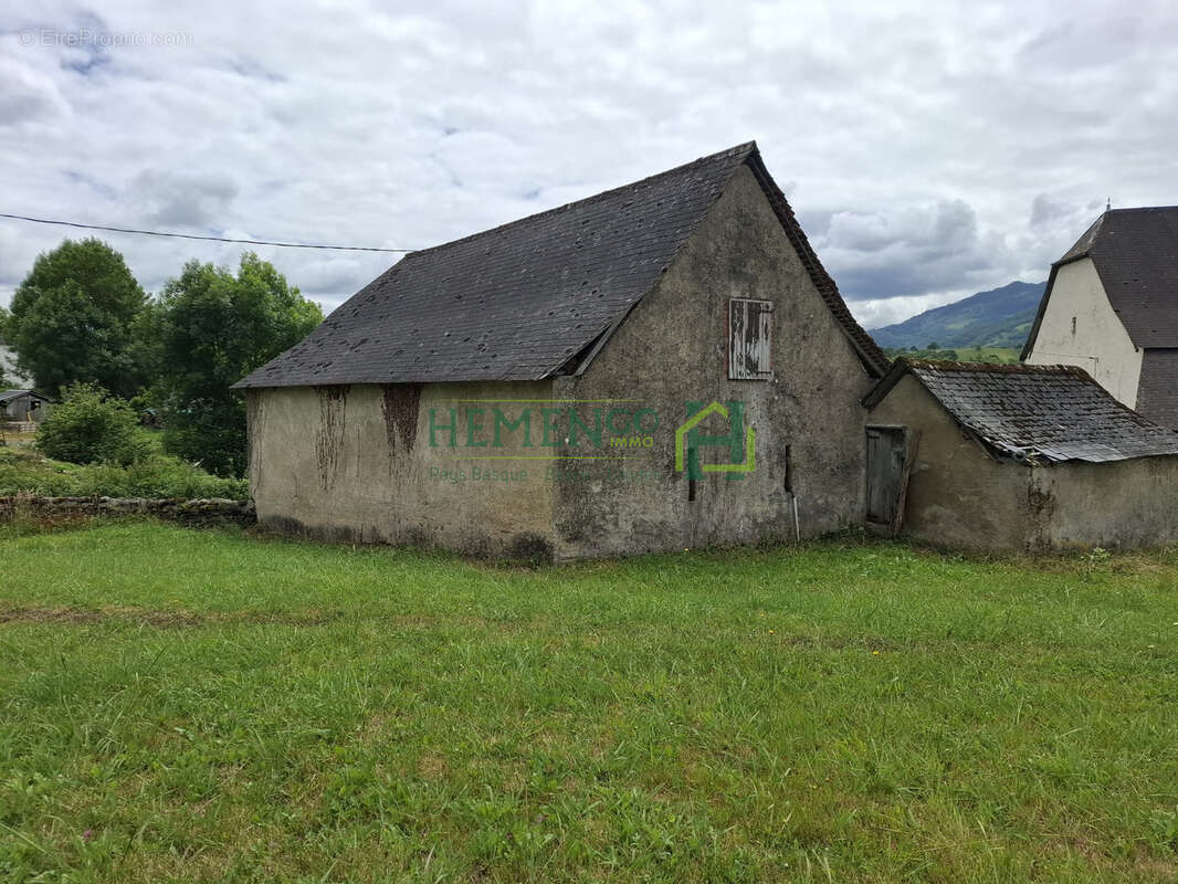 Ensemble de caractère à rénover - photo 8