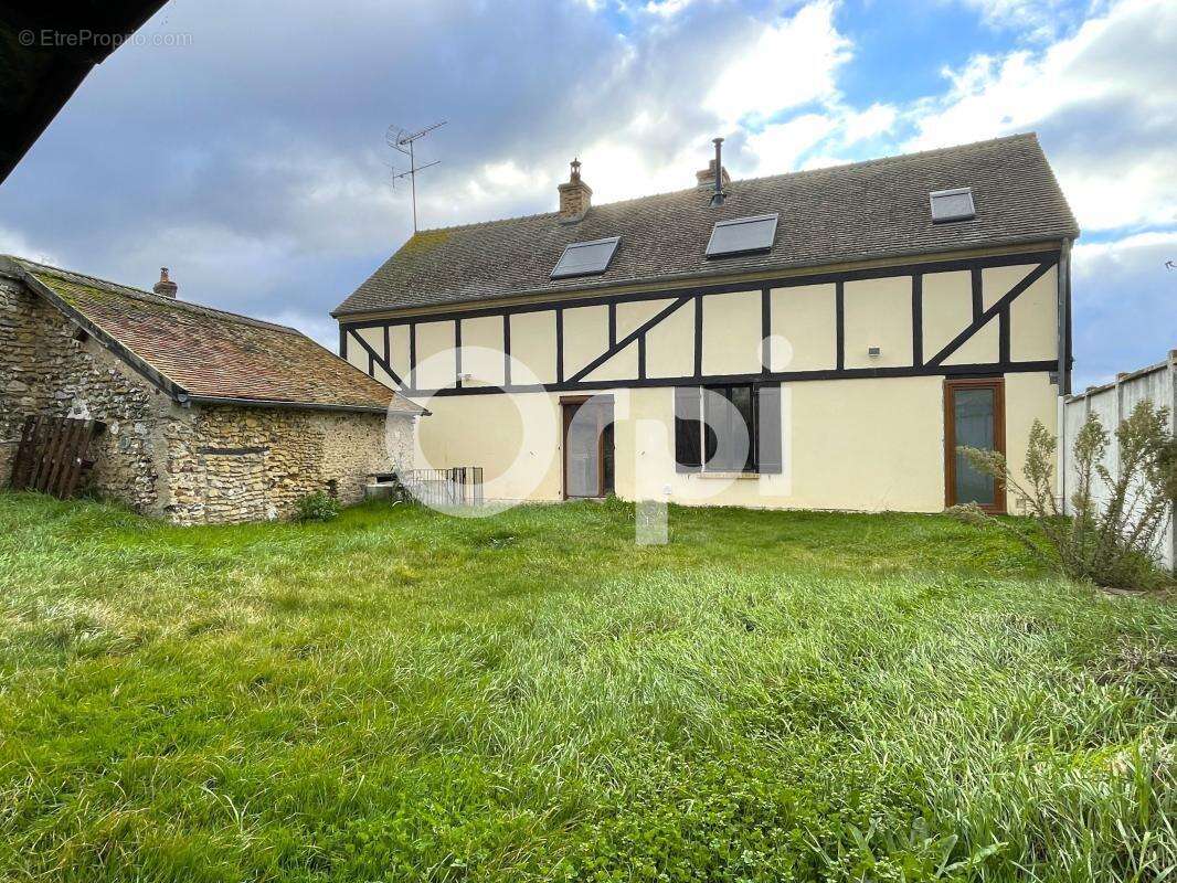 Maison à PACY-SUR-EURE