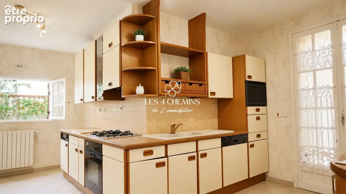 Villa  à rénover de 6 pièces d'environ 185 m2 sur 698 m2 proche mer et commerces - photo 5