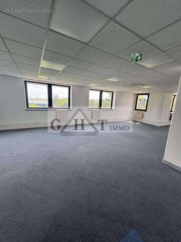 Bureaux 400 m² a vendre saint denis - photo 2
