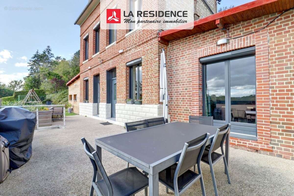 Maison 170 m² à Freneuse  - photo 8