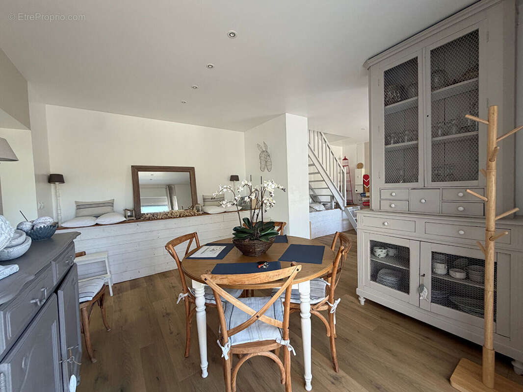 OCTEVILLE-SUR-MER - Propriété d'exception - Maison + gîte indépendant - 233.70m² - 1 939 m² - photo 15