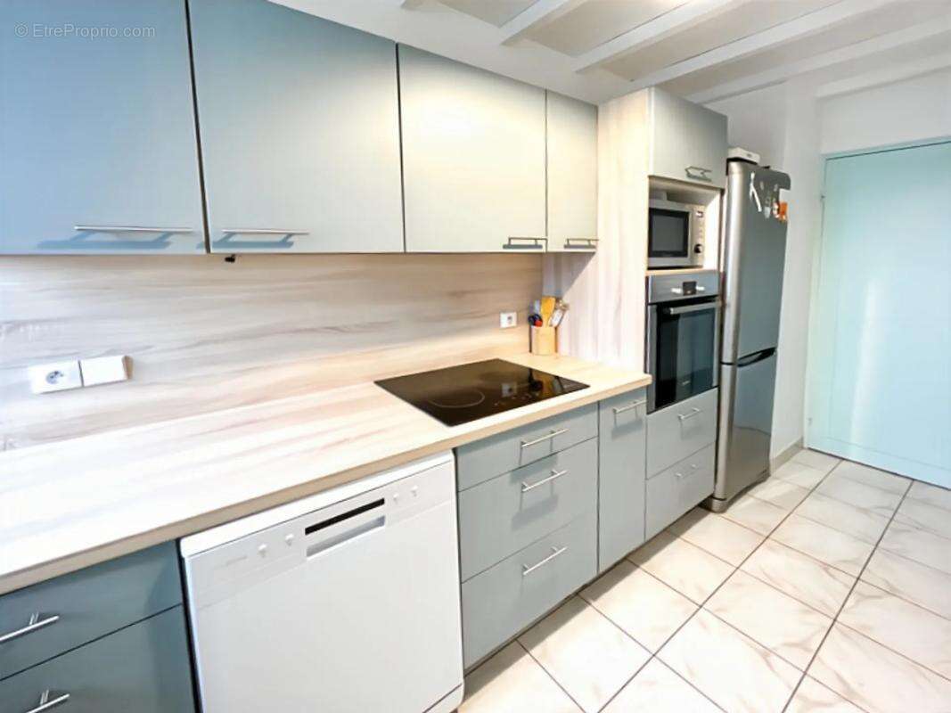 Appartement à DAMMARIE-LES-LYS