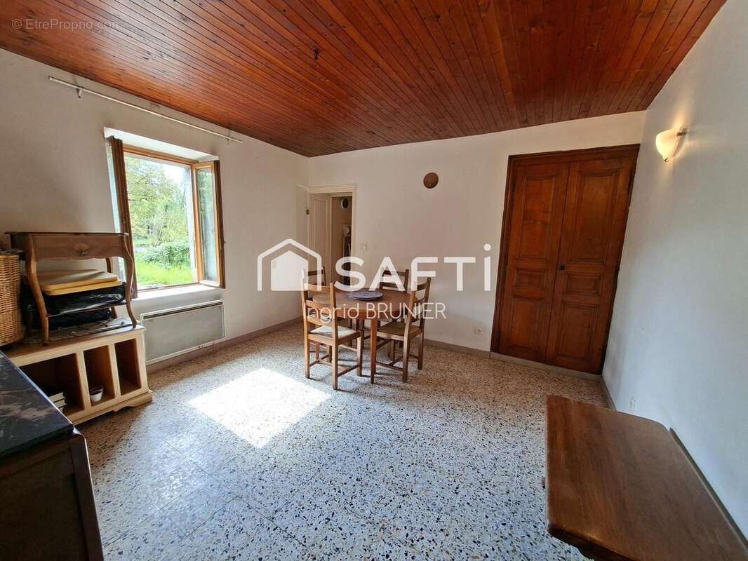 Photo 5 - Maison à VIONS