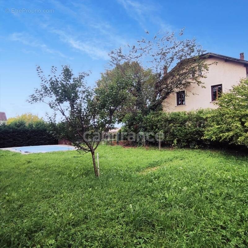 Maison à LES AVENIERES