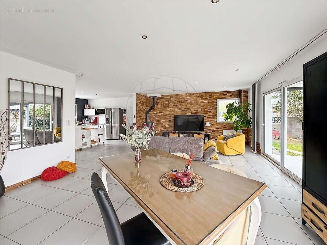 Maison à LE LOROUX-BOTTEREAU