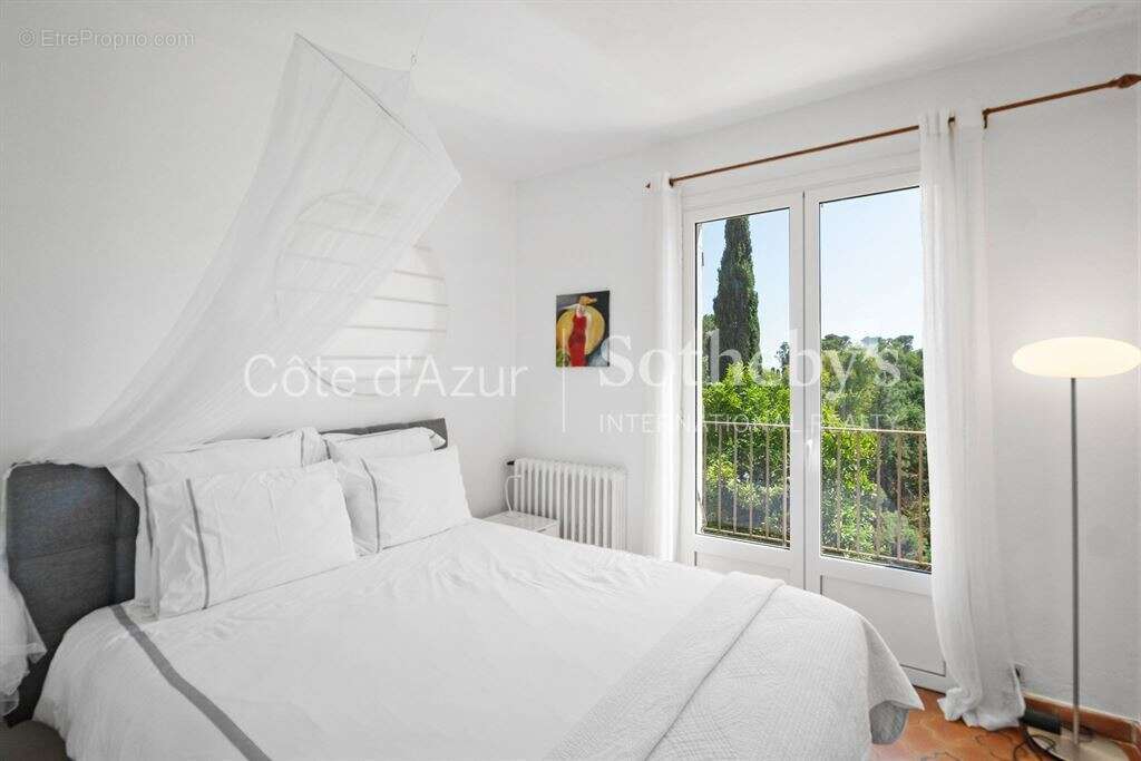 Maison à THEOULE-SUR-MER