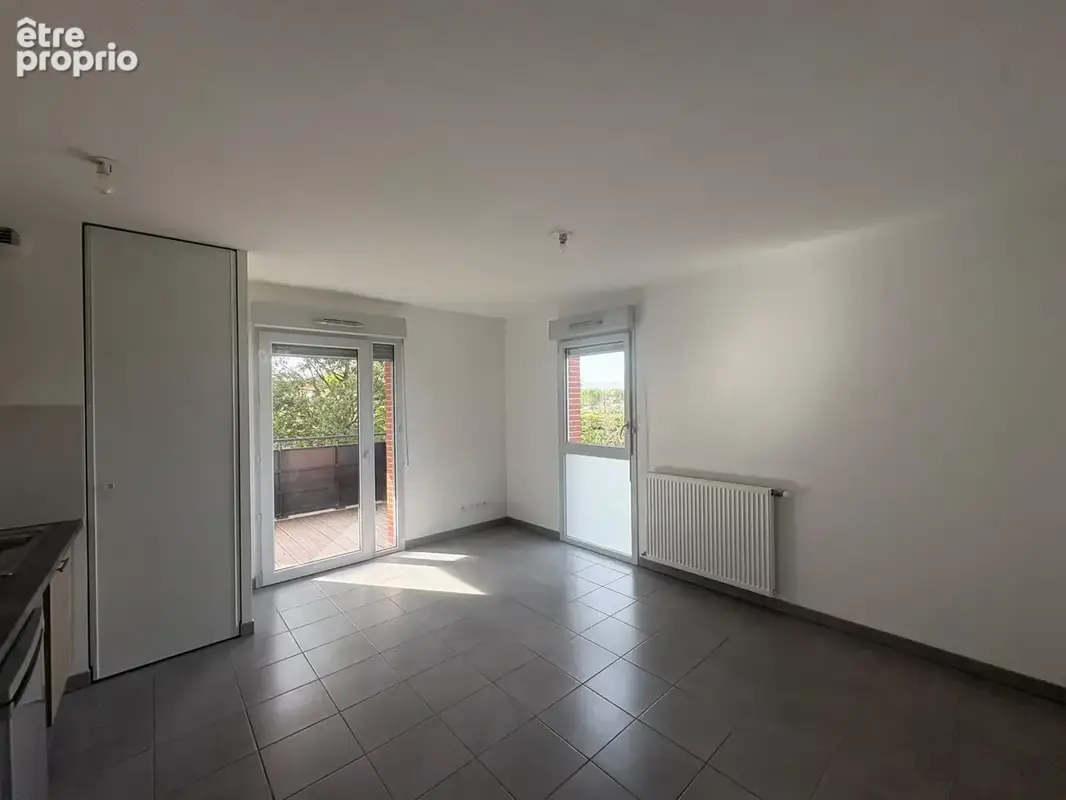 Studio à Saint-Jory avec balcon et parking vendu libre ! - photo 2