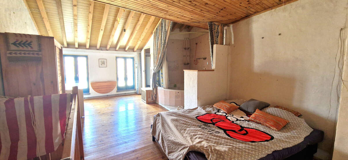 Maison à MONTALBA-LE-CHATEAU