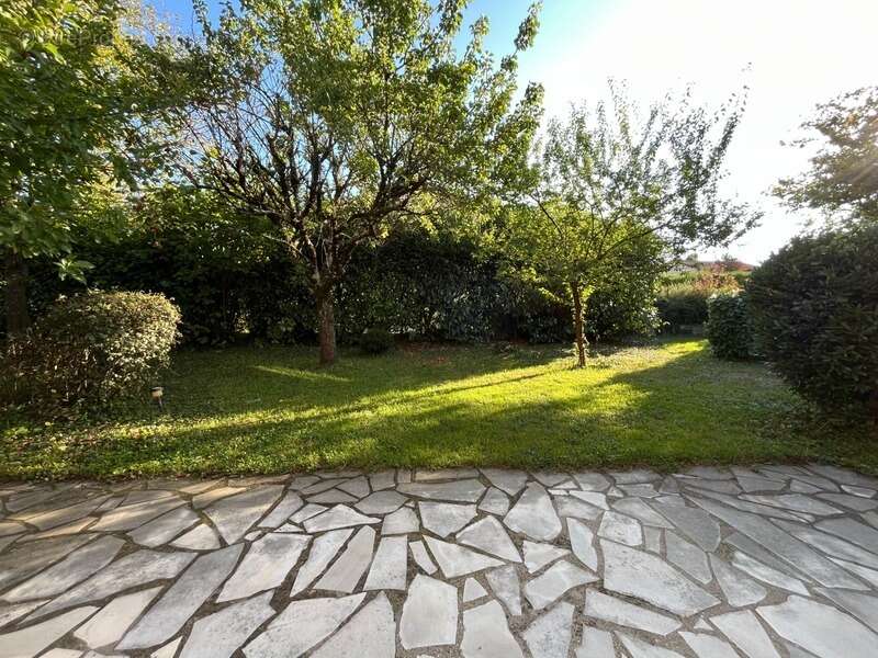 Maison à SAINT-LAURENT-DE-MURE