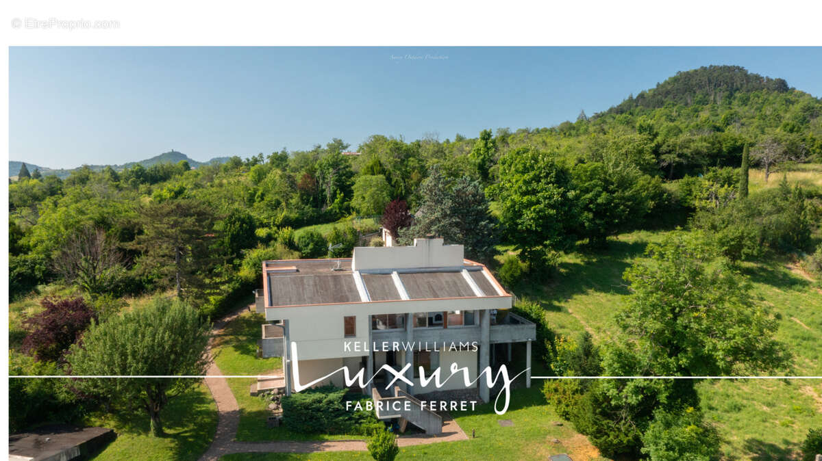 Maison à CLERMONT-FERRAND