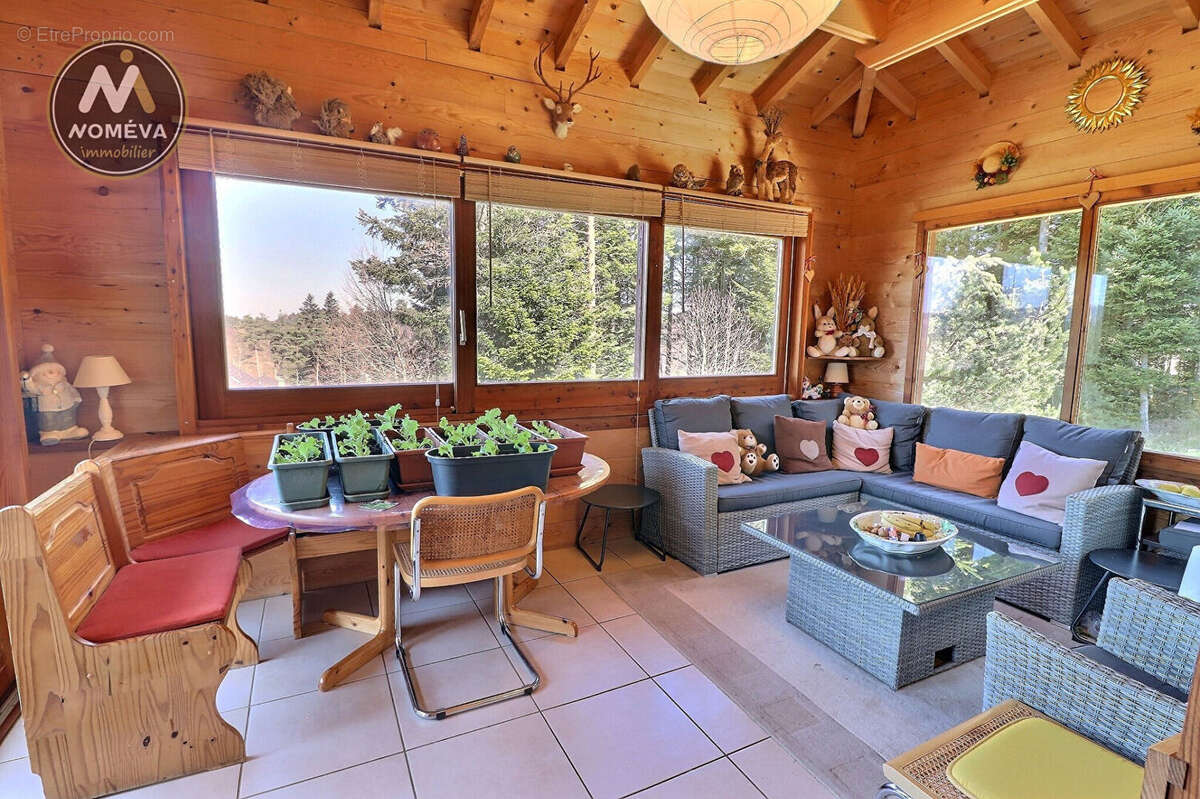 Maison à LE CHAMBON-SUR-LIGNON