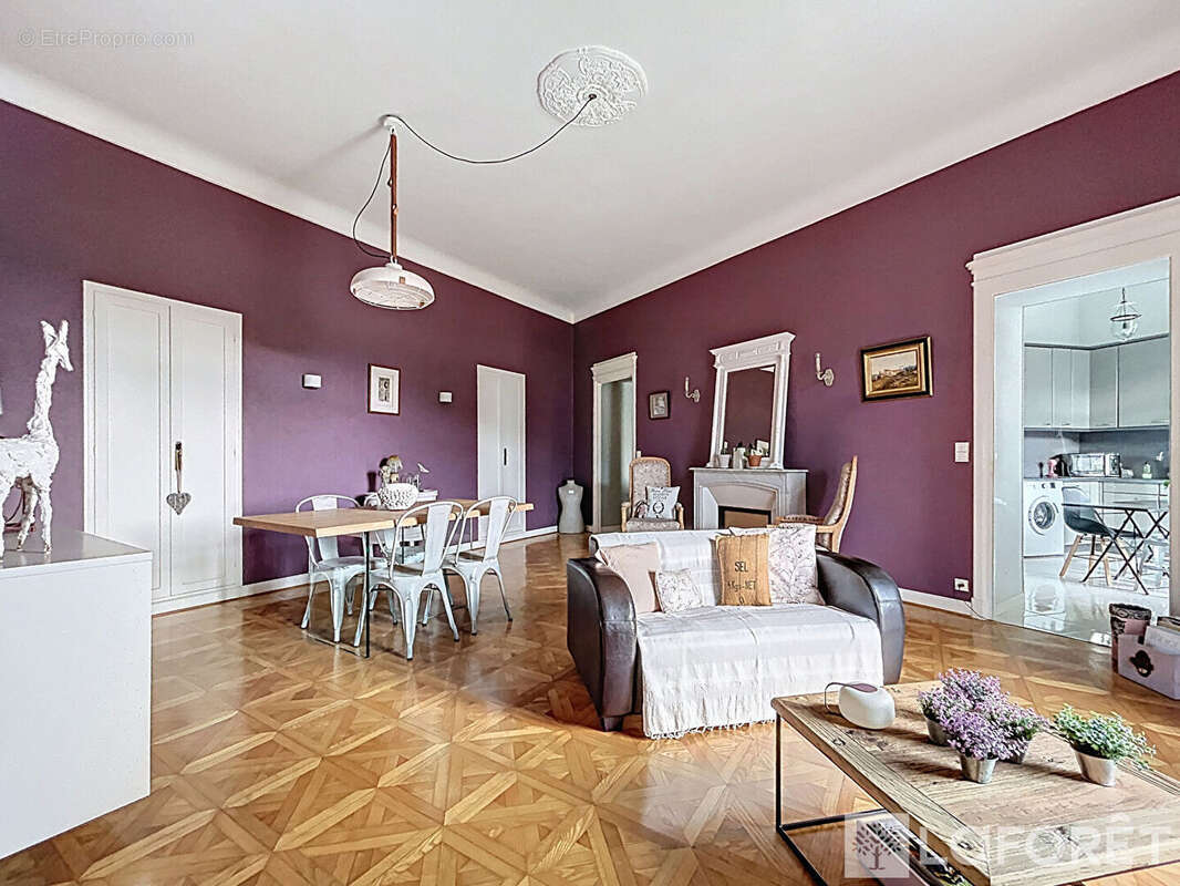 Appartement à MENTON