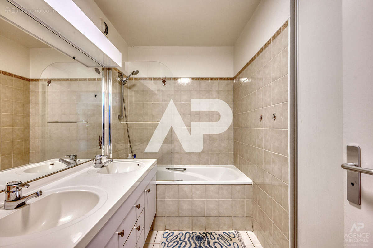 Appartement à RUEIL-MALMAISON