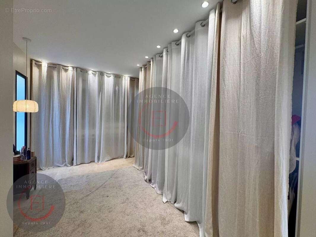 Maison à LES ADRETS-DE-L&#039;ESTEREL