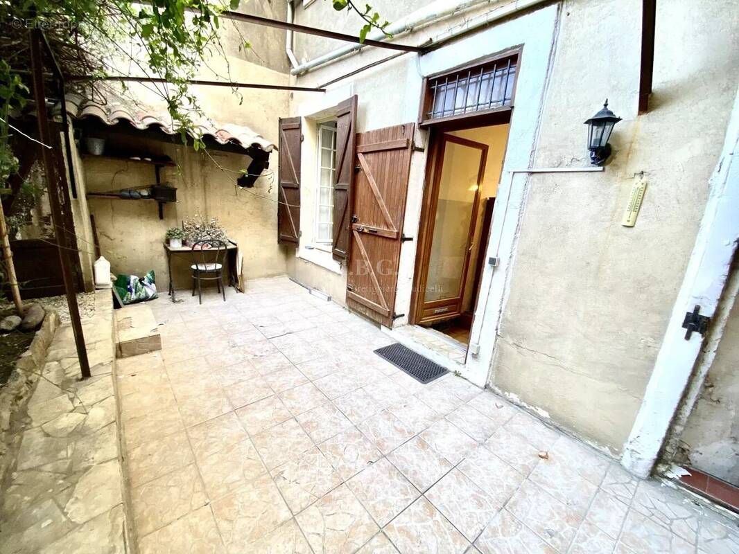 Appartement à MARSEILLE-7E