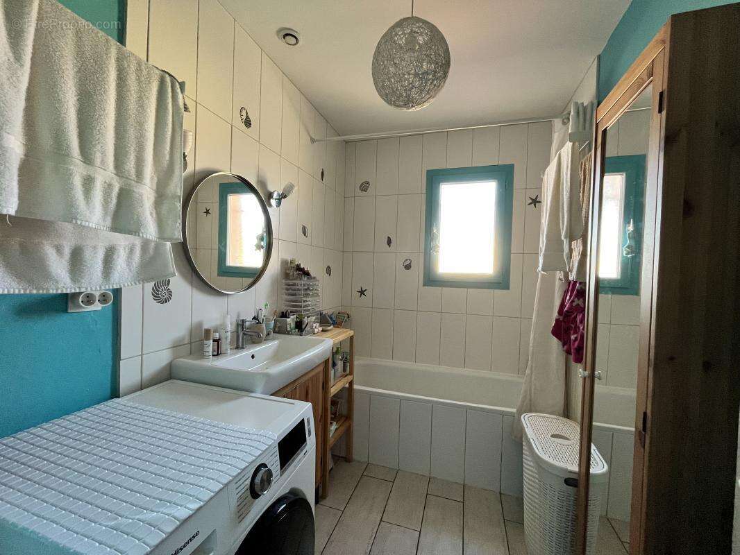 Maison à LA VERPILLIERE