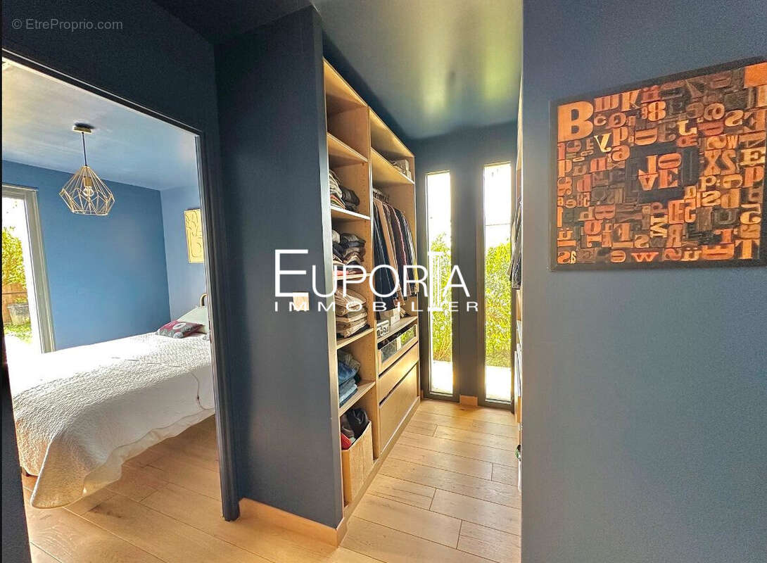 Maison à SATHONAY-VILLAGE