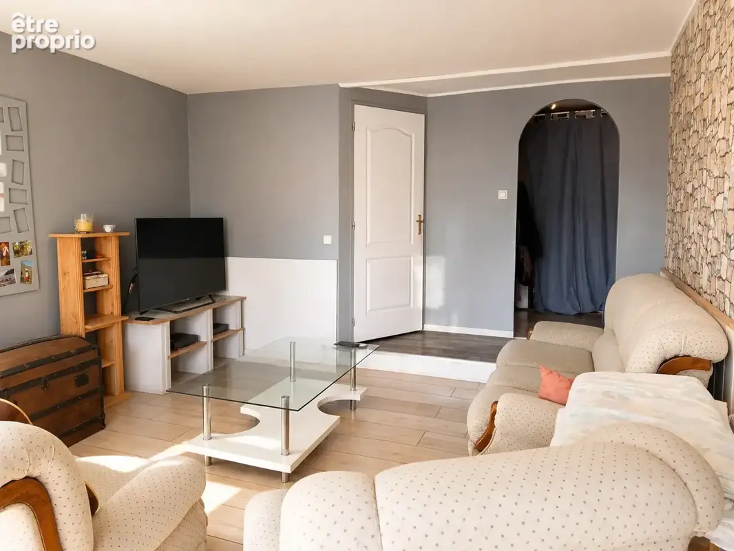 Maison de village   124 m2 habitables, 4 chambres, combles aménageables et terrain constructible - photo 4