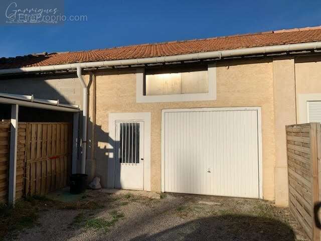 Appartement à MILHAUD