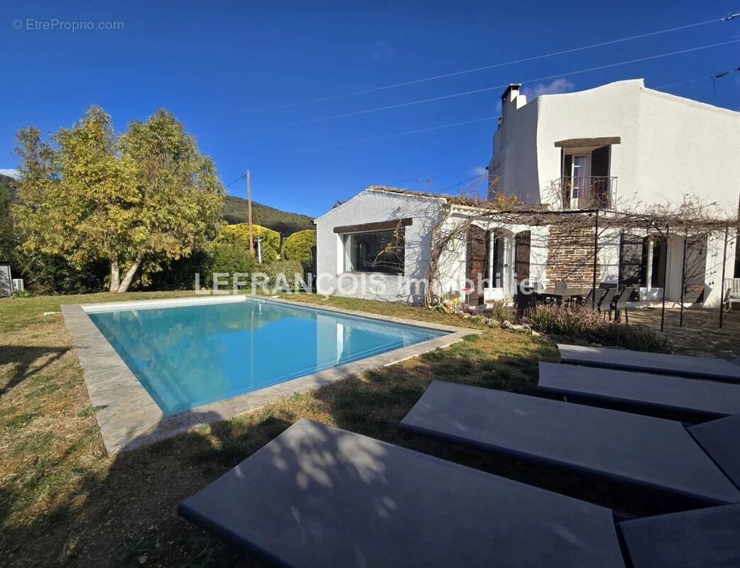 Maison à PEYMEINADE