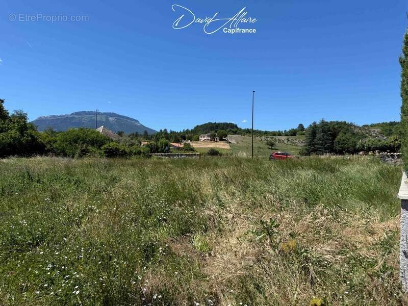 Terrain constructible à vendre de 655,00 m² TALLARD (05) - photo 5