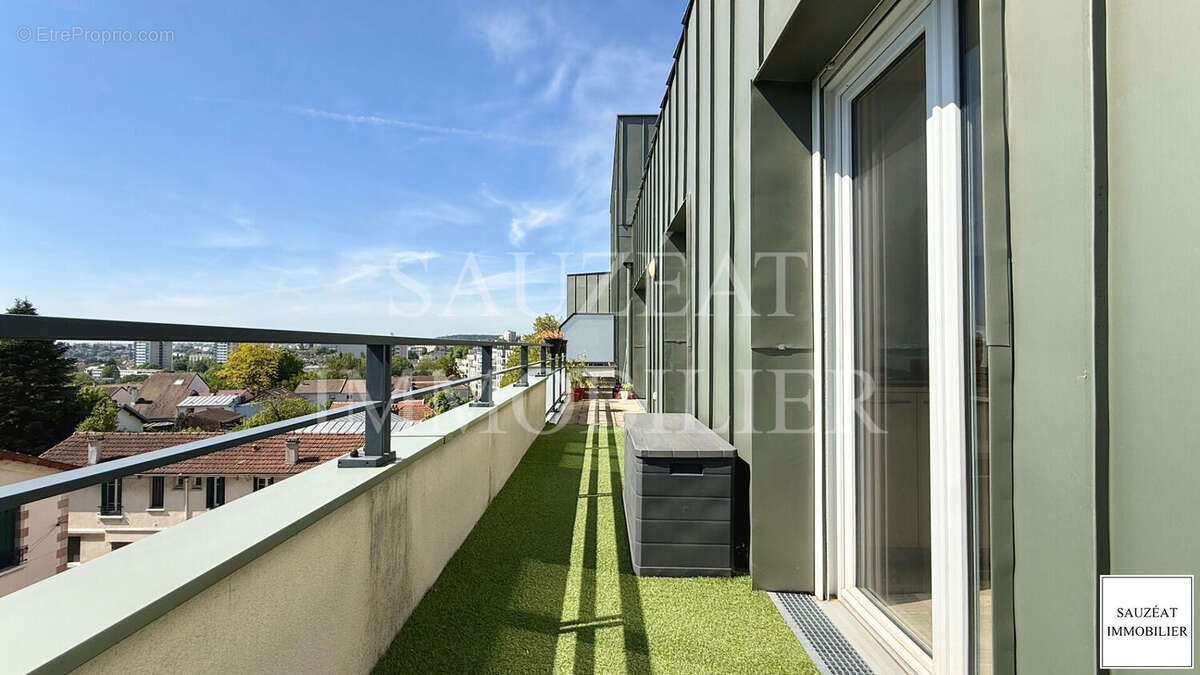 Bagneux - Appartement 3 pièces avec terrasse de 14m² - Plein coeur de la place Dampierre - photo 3