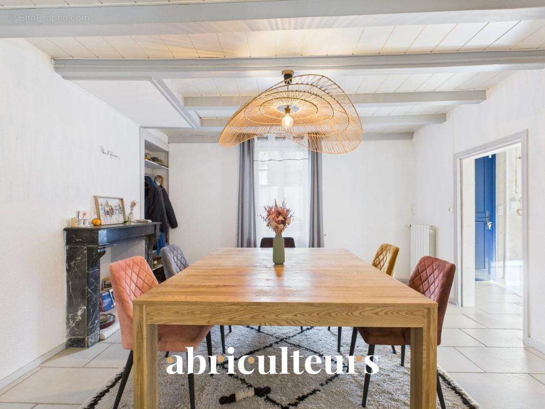 Maison avec jardin plein sud sans vis-à-vis en vente à Cognac (16100) - photo 3