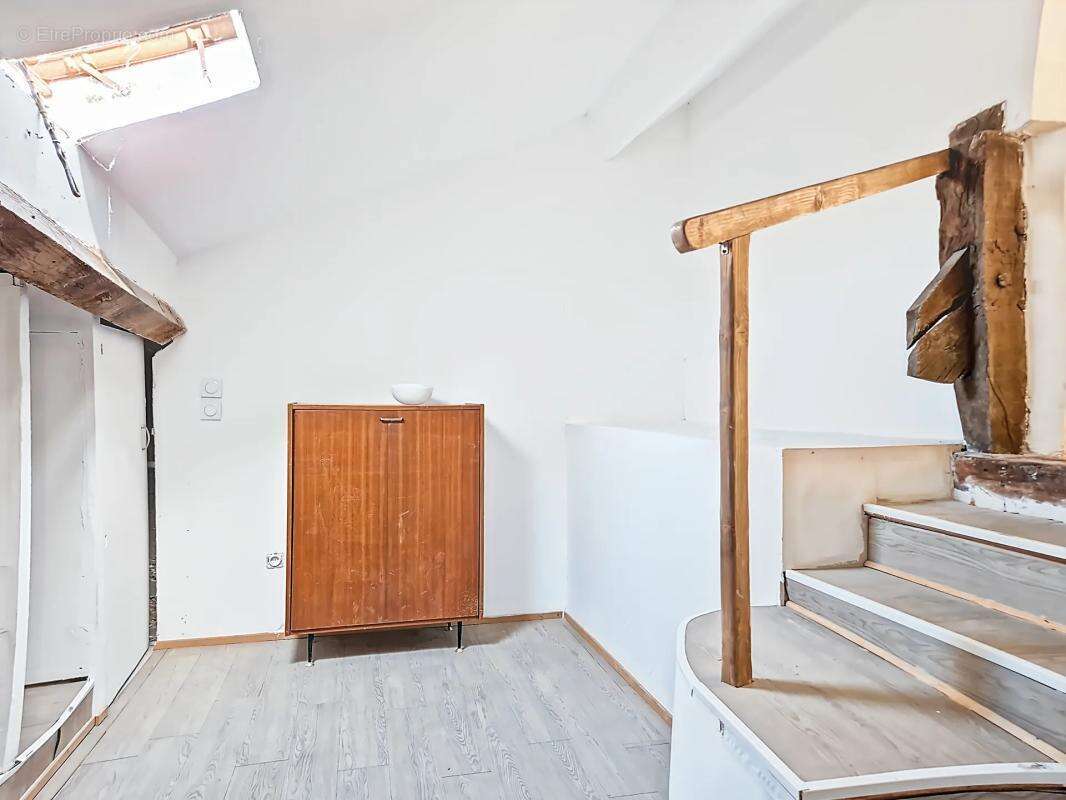 Maison à MONTBAZENS