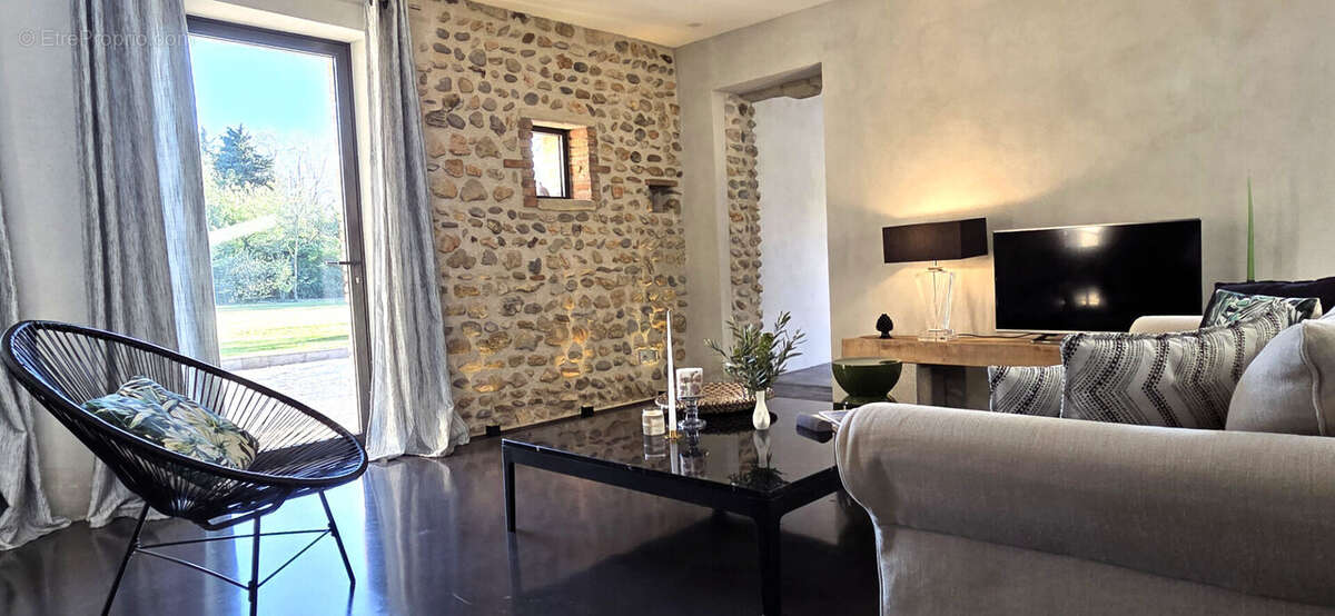 Maison à TULETTE