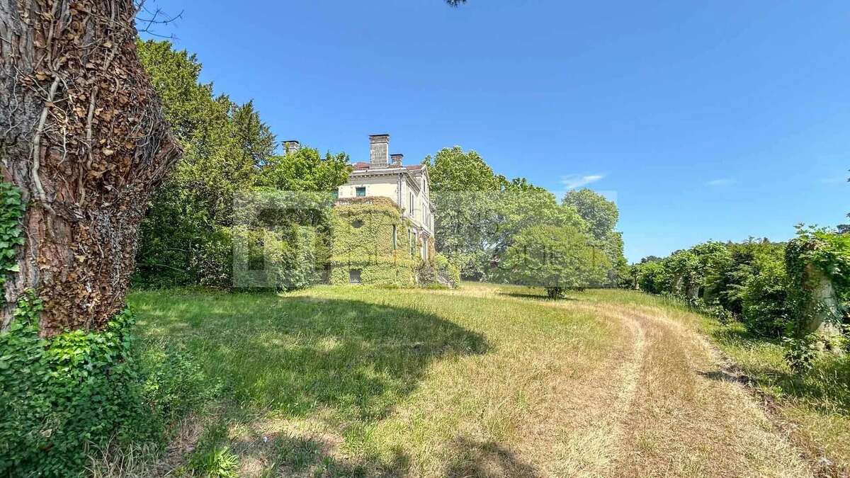 Maison à ONESSE-ET-LAHARIE