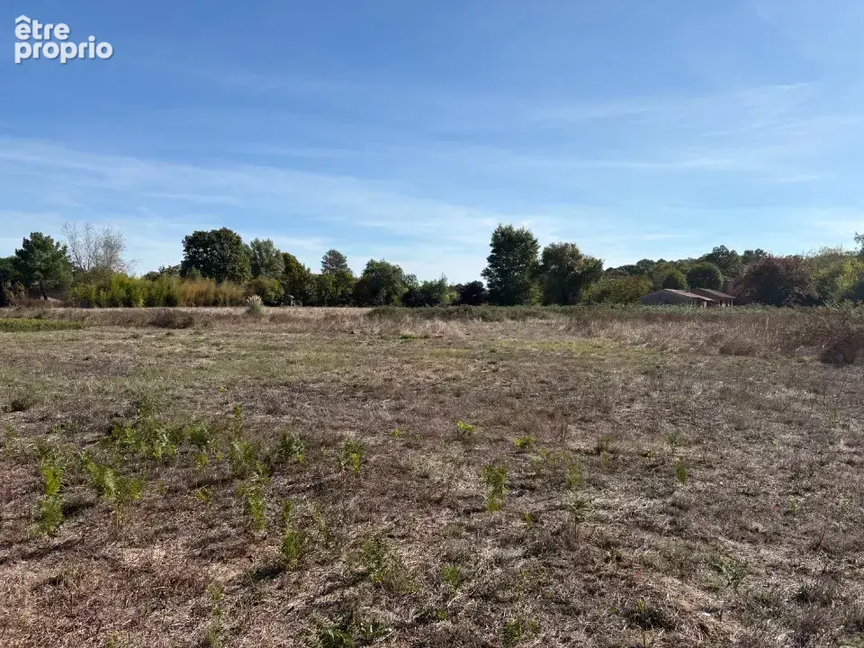 Photo Terrain à Biganos au prix de 215 000€