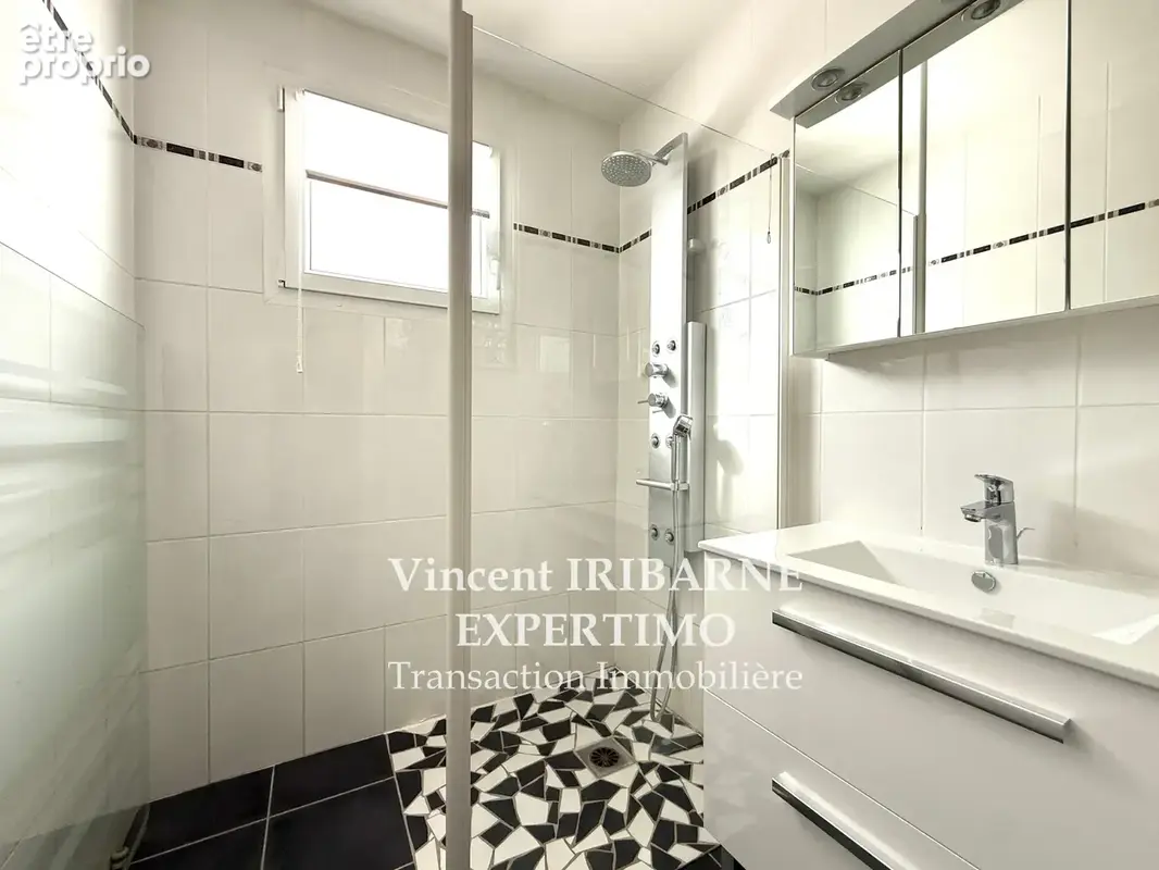 Maison de Plain-Pied, 3 Chambres, Garage et Jardin, Saintes Centre - photo 7