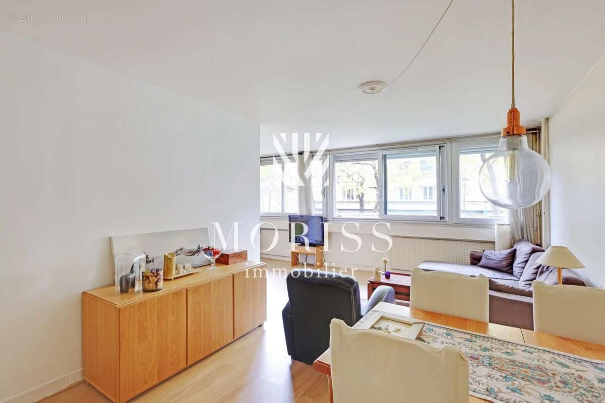 Appartement à PARIS-14E